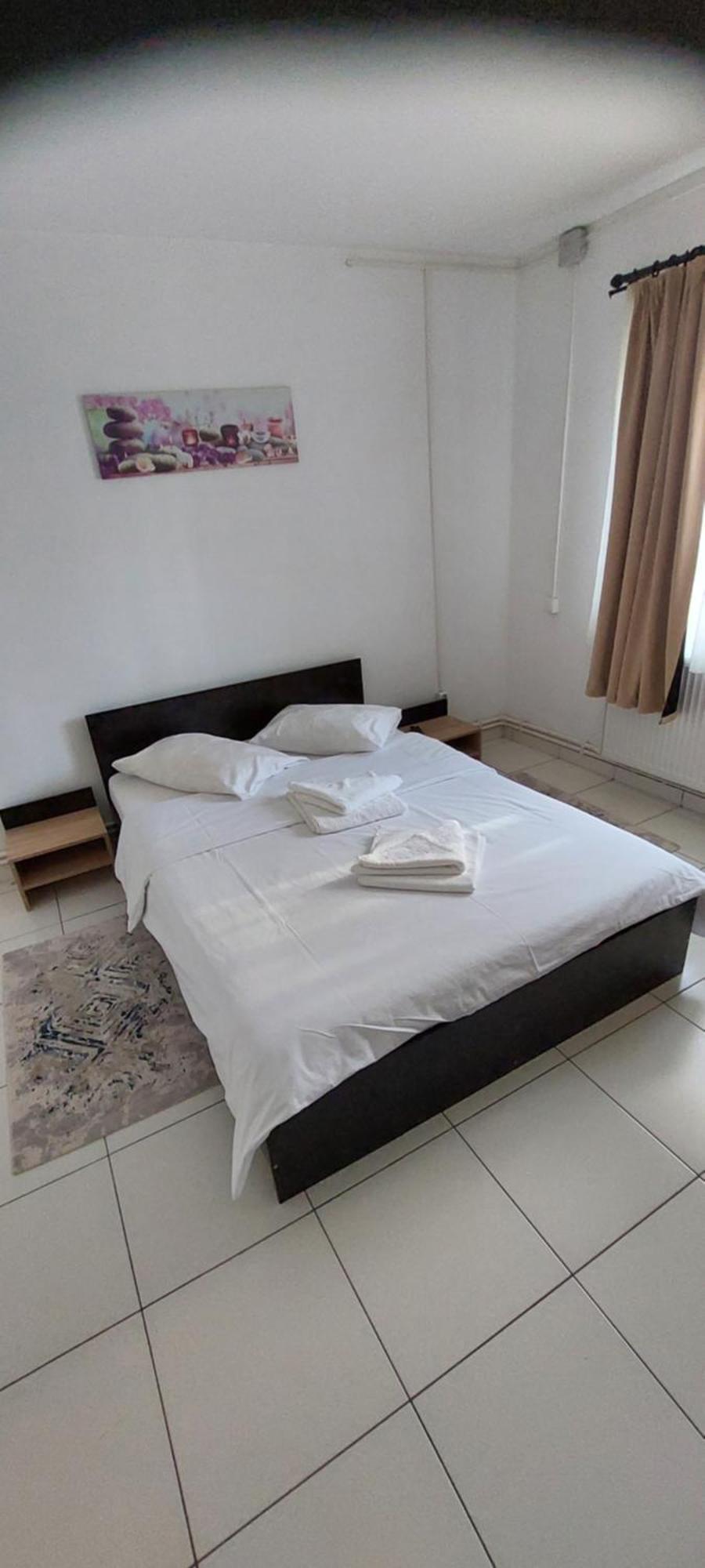 Apartament Octav 德瓦 外观 照片